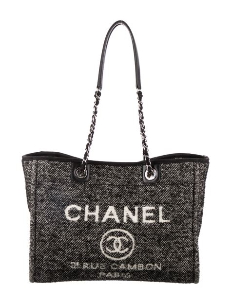 chanel deauville tote 2021.